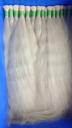 BLONDE